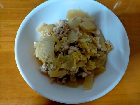 白菜と鶏ひき肉の煮物